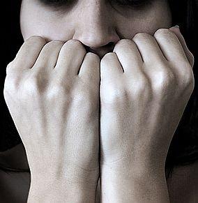 11 rossz szokás, melyekkel pusztítod magad Gondolkodásunk és hangulatunk érzékeny a körülöttünk levő világra. A stresszes események - egy szakítás, a munkahely elvesztése, egy hozzátartozó halála -, természetesen nagyon megviselhetnek, de napi rutinunk, szokásaink ugyancsak rossz hatással lehetnek